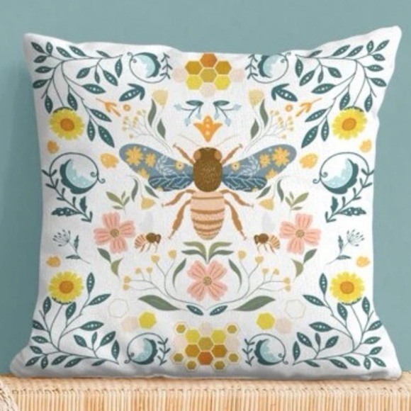 Pillow Cover Bee Garden Party Floral Multicolor Large Square 17.7 X 17.7 - Picture 1 of 16